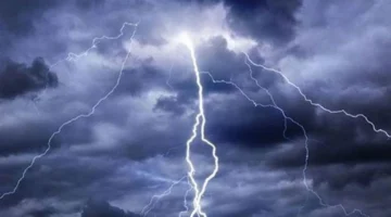 ضحايا صواعق البرق في البحيرة: مصرع وإصابة 4 أشخاص خلال سوء الطقس في 3 مراكز